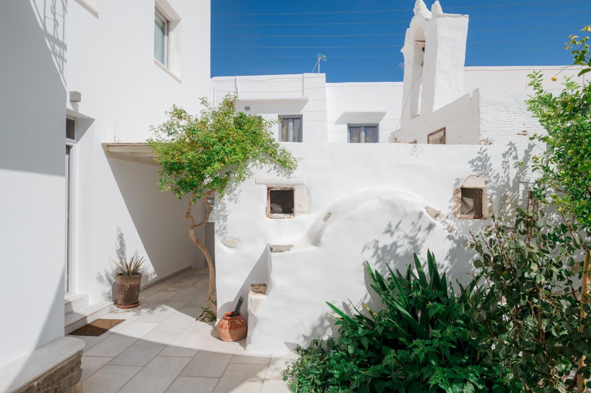 Nautilus Apartments パロス島 エクステリア 写真